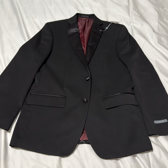 Madison black tie options blazers Tuxedo Jacket polyester and nylon blend. - Picture 3 of 16